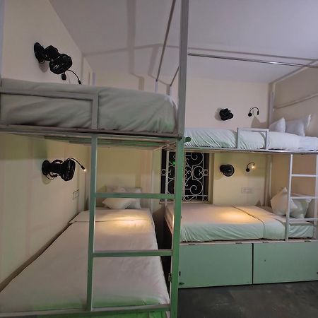 Hot - House Of Travellers, Vagator Hostel Buitenkant foto